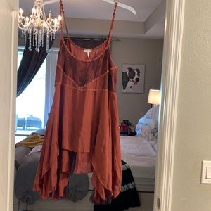 Sleeveless intimate dress